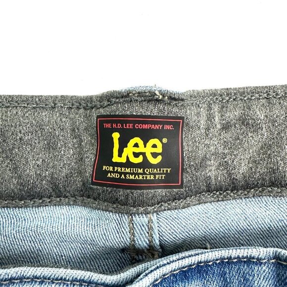 Lee Bootcut Women's size 18 Medium Wash Blue Denim Jeans - Picture 3 of 4